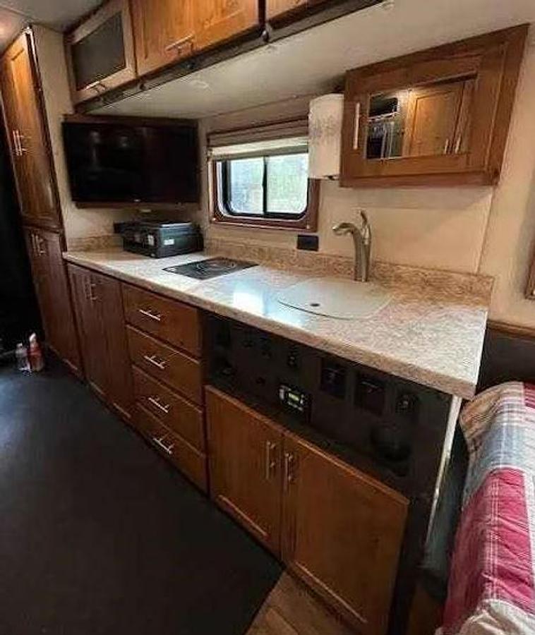 Used 2021 Kenworth T880