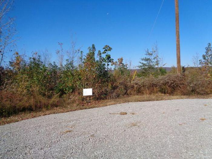 Used LOT 22 TWIN FEATHERS DR