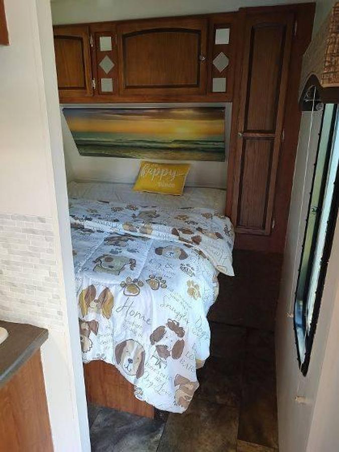 Used 2013 Jayco Jay Feather Ultra Lite 24T Travel Trailer