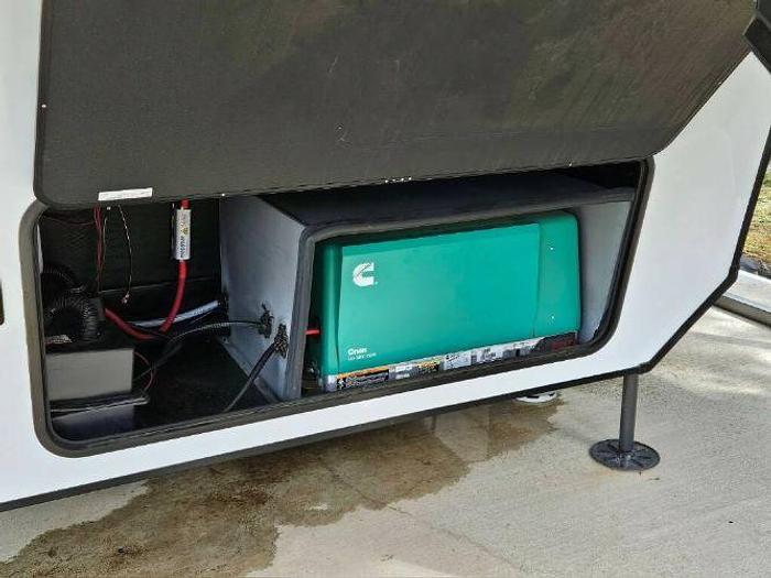 Used 2021 Grand Design Momentum 376TH