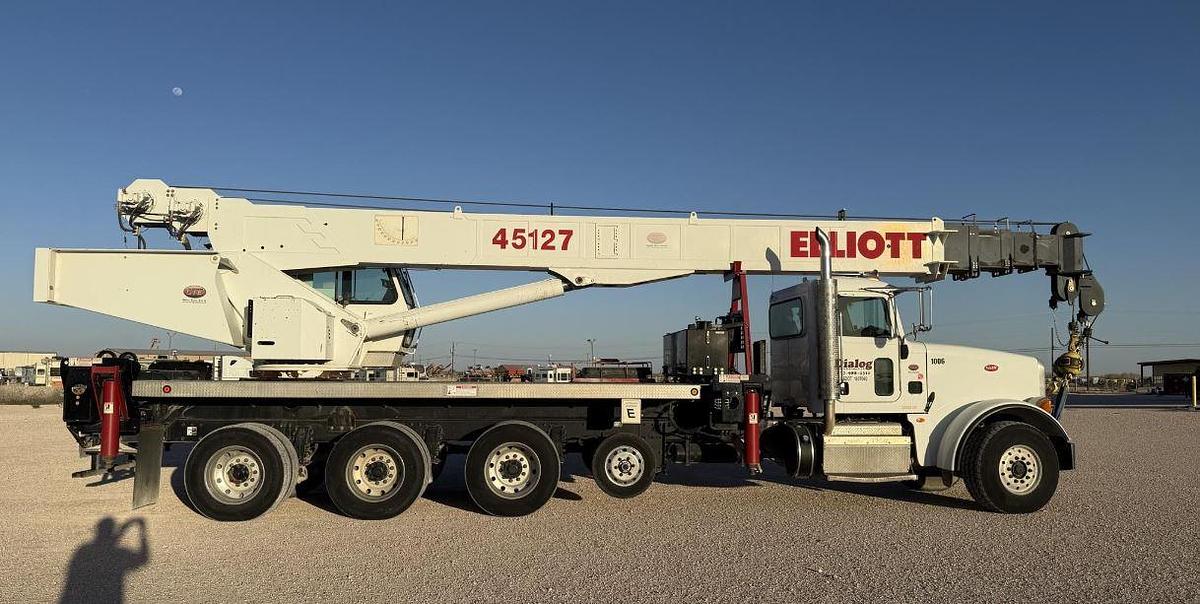 Used 2015 ELLIOTT 45127 MOUNTED ON 2015 PETERBILT 367