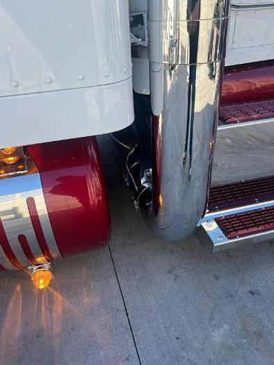 Used 2014 Peterbilt 386