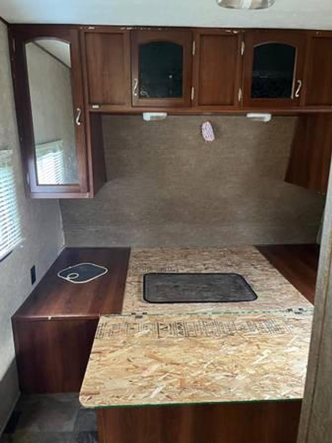 Used 2015 Primetime Avenger 33rsd