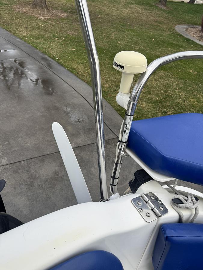 Used 2004 MacGregor 26m Sailboat