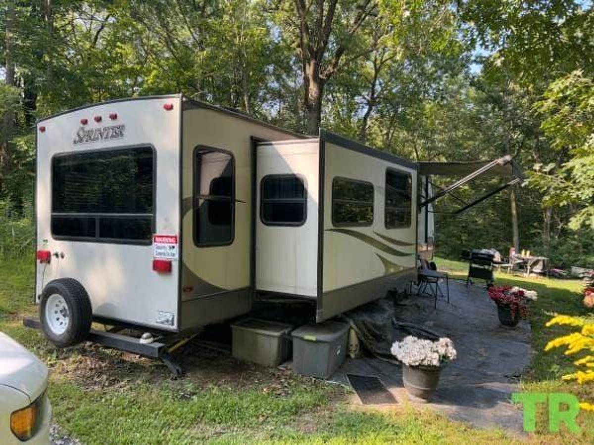 Used 2016 Keystone Sprinter Travel Trailer