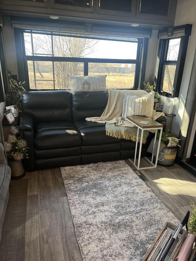 Used 2021 Keystone Montana 3781RL Fifth Wheel