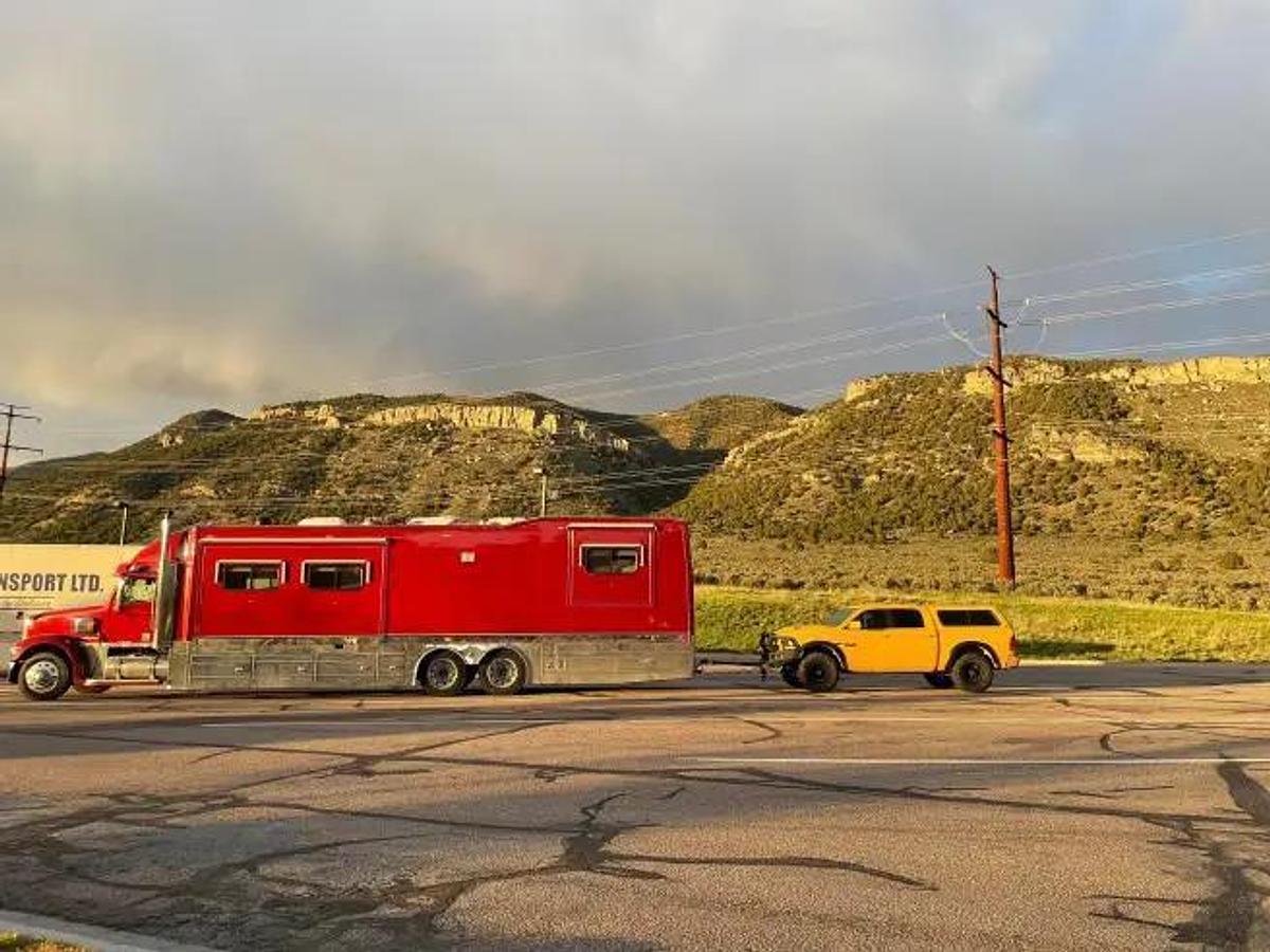 Used 2005 Kingsley Custom Coach