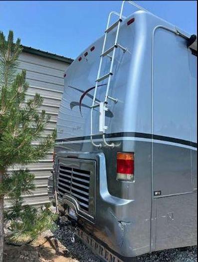 Used 2004 Travel Supreme Envoy 40DS04