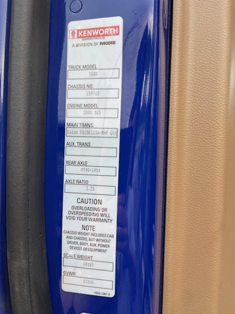 Used 2019 Kenworth T880 Conventional Sleeper Semi