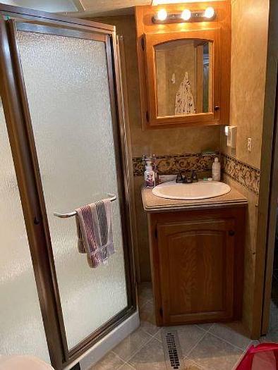 Used 2008 Heartland Bighorn 3370RL