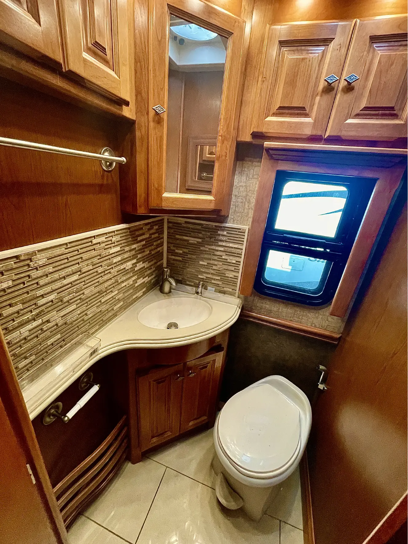 Used 2015 Tiffin Phaeton 40QTH