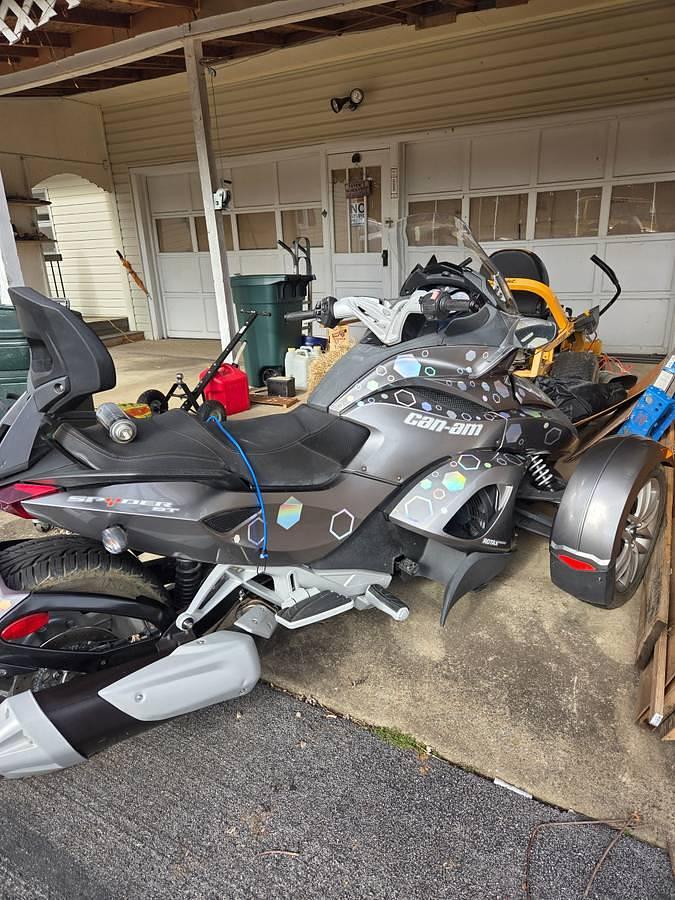 Used 2013 Can Am Spyder STS