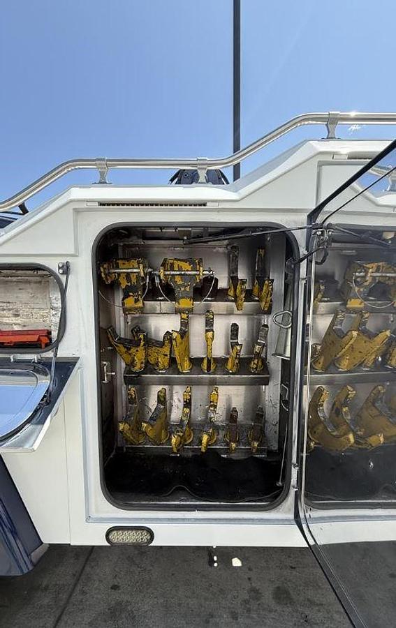 Used 2012 Peterbilt 388 Wrecker Tow Truck