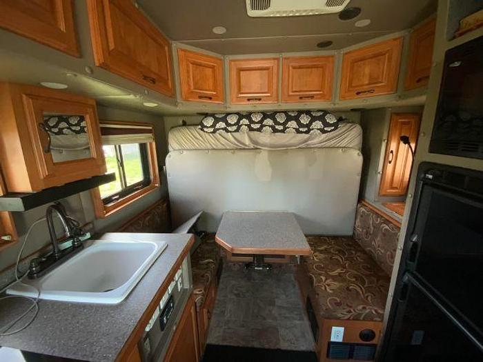 Used 2016 Peterbilt 579 Sleeper Truck