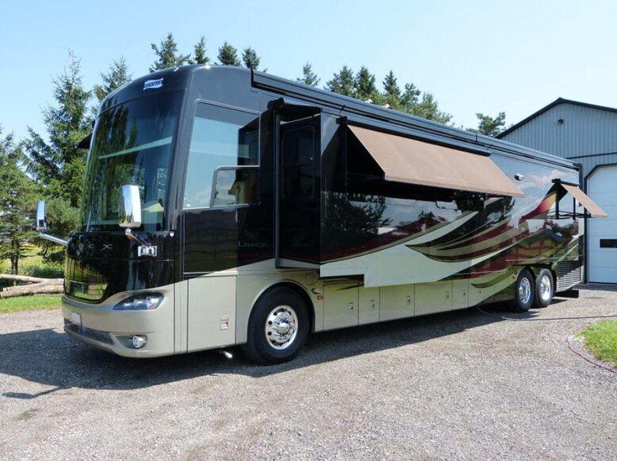 Used 2013 Newmar Essex 4544