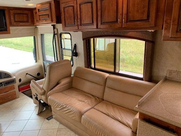 Used 2011 Monaco KNIGHT 40PBT