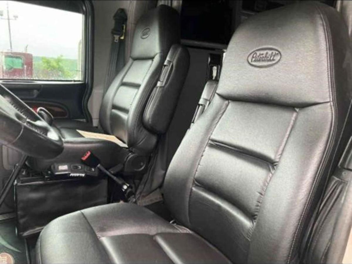 Used 2020 Peterbilt 389 Sleeper Semi Truck