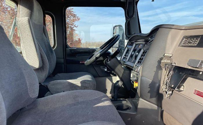 Used 2012 KENWORTH T660 and TIEMPTE 40' TRAILER