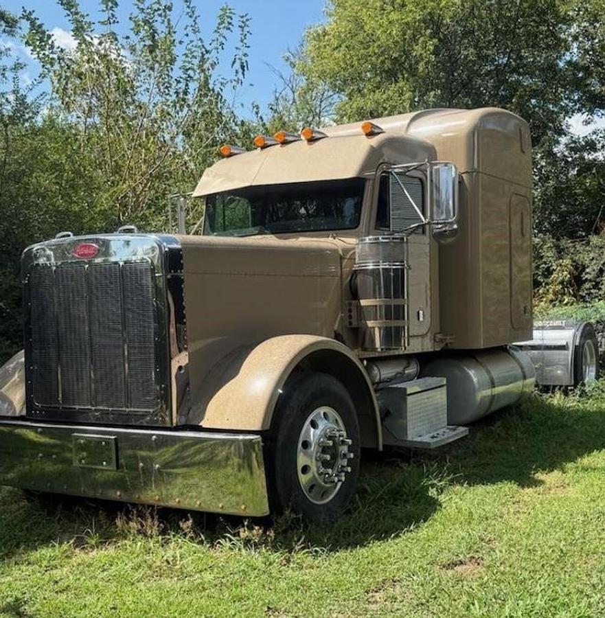 Used 2006 Peterbilt 379EXHD Sleeper Semi Truck – Caterpillar C15 – 550 HP – Engine Overhaul – Tandem Axle