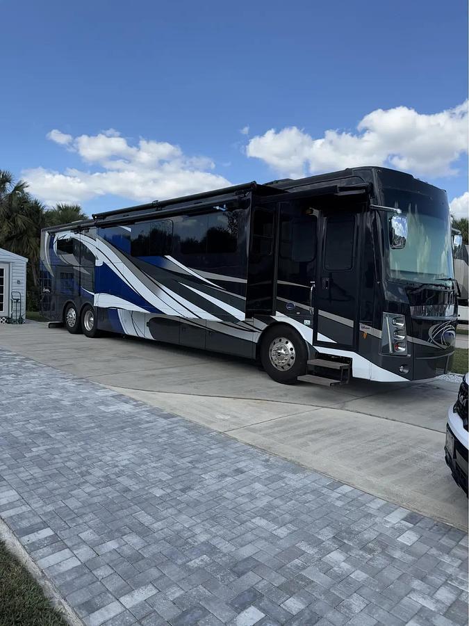 Used 2023 Forest River Berkshire Xlt 45e