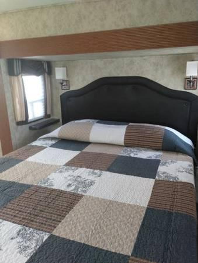 Used 2013 Montana Fifth Wheel