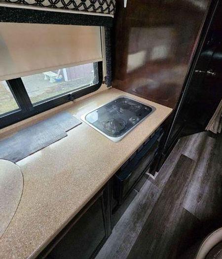 Used 2017 Thor Motor Coach Siesta 24SS