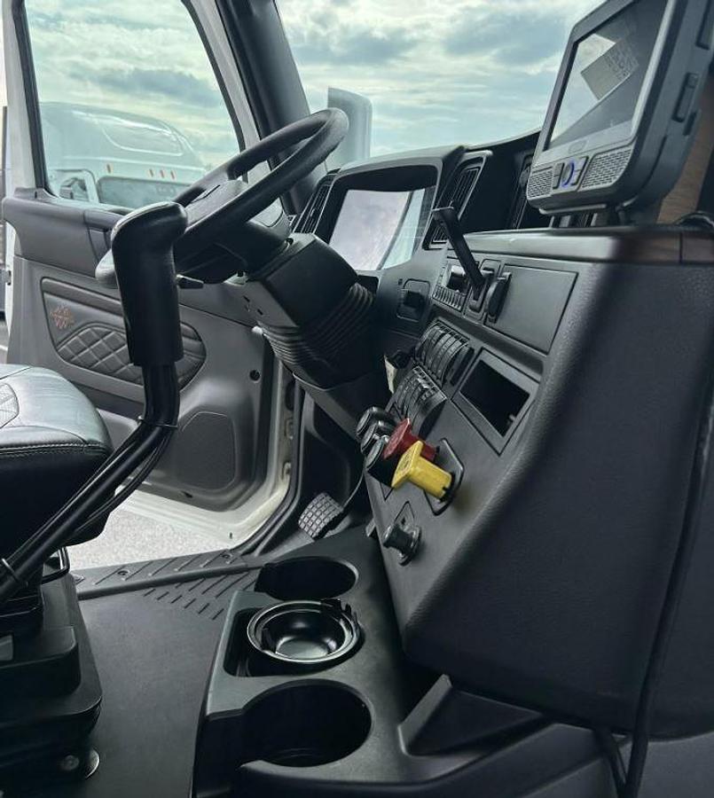 Used 2023 INTERNATIONAL HX