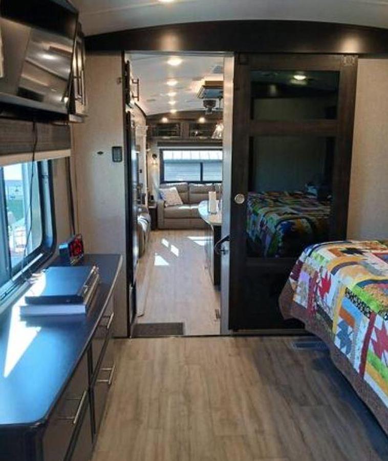 Used 2021 Jayco Pinnacle 36FBTS Fifth Wheel