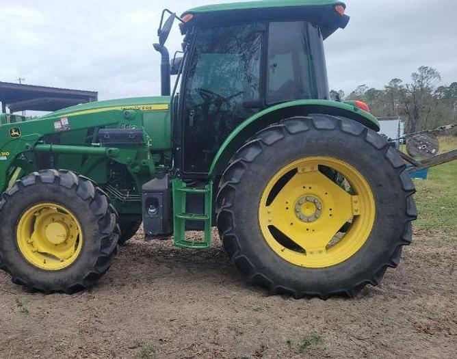Used 2016 JOHN DEERE 6120E