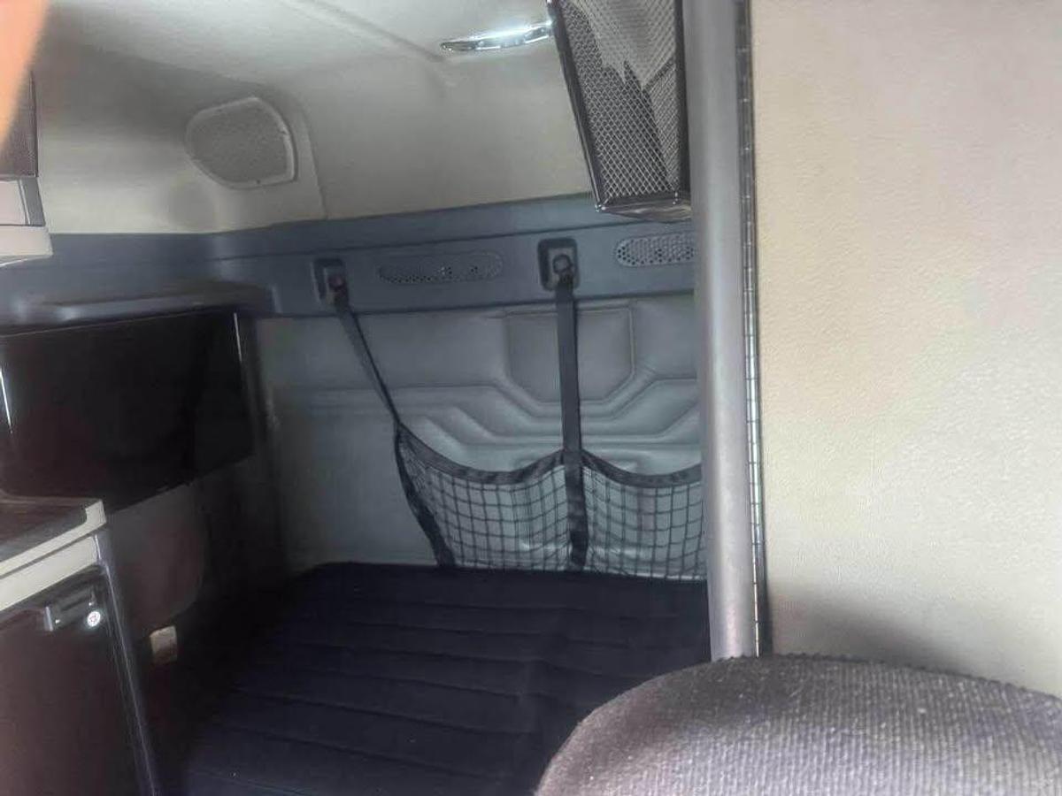 Used 2020 Freightliner Cascadia