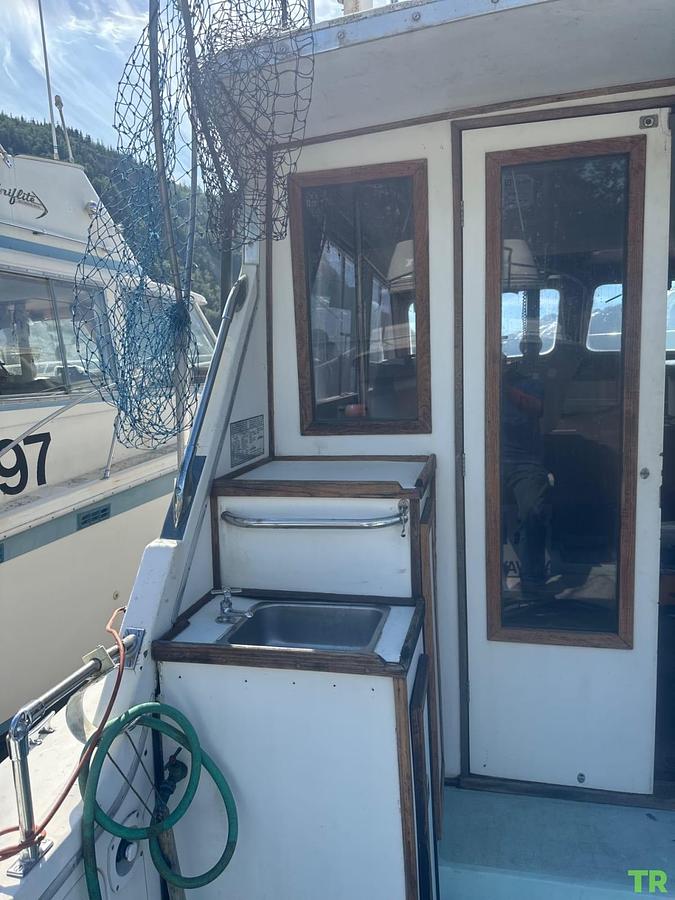 Used 1975 Uni Flight Cabin Cruiser
