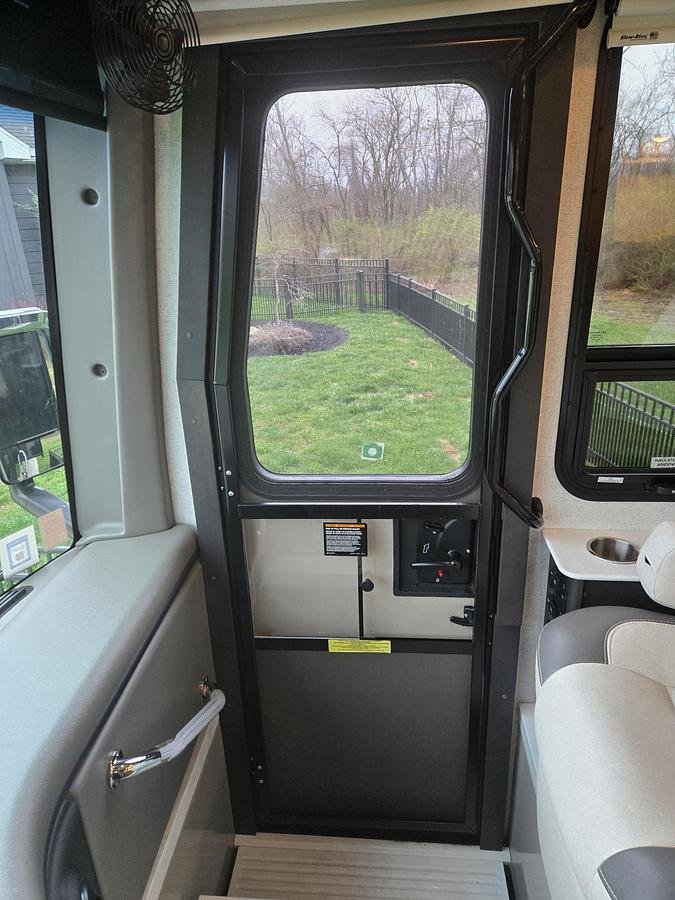 Used 2024 Thor Motorcoach Aria 4000