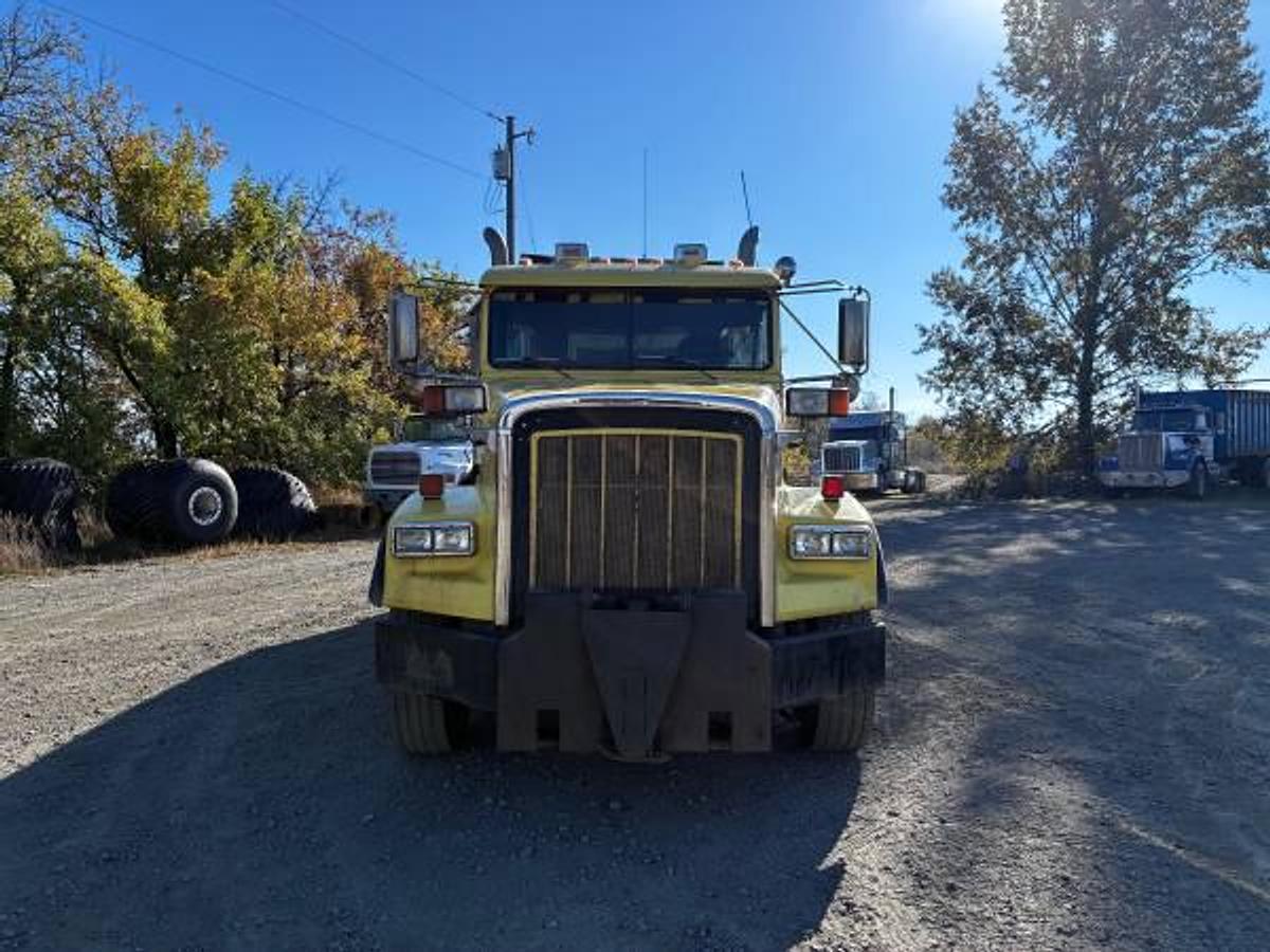Used 2007 Freightliner FLD120SD Tri-Axle Dump Truck