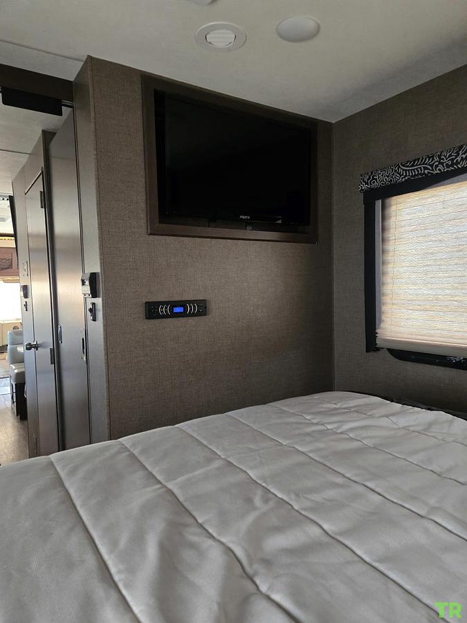 Used 2018 Thor Motor Coach A.C.E. 30.4