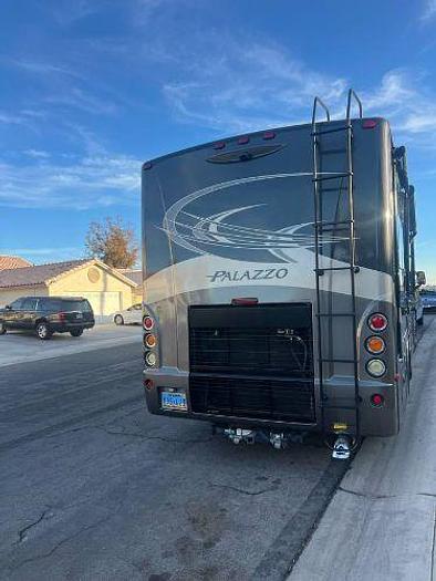 Used 2014 Thor Motor Coach Palazzo
