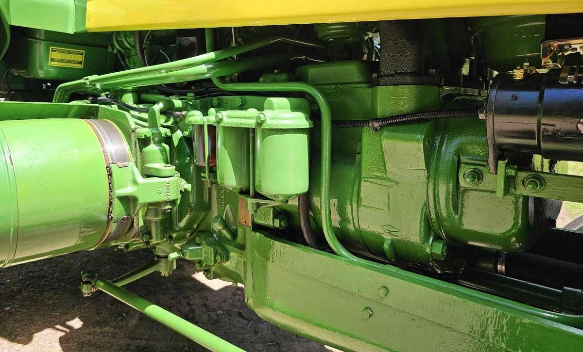 Used 1959 John Deere 830