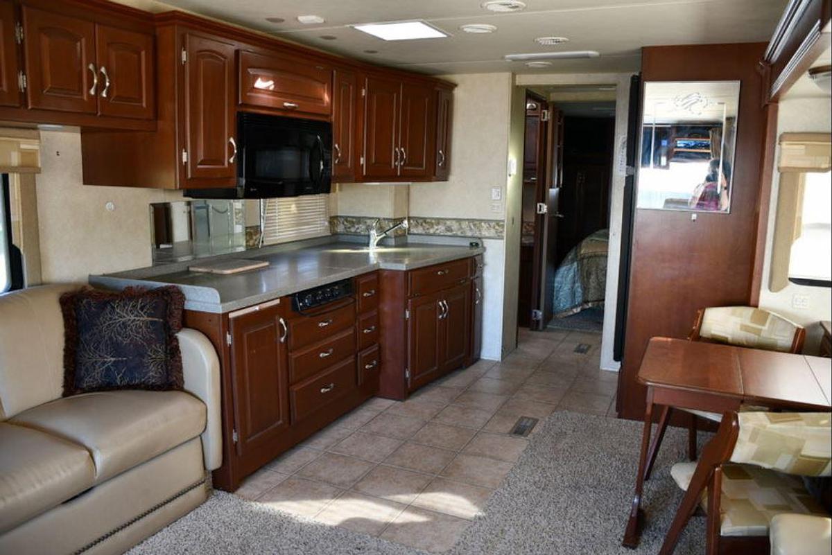 Used 2007 Newmar Kountry Star 3912