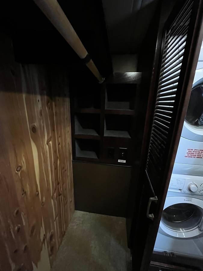 Used 2014 American Coach American Revolution 42T Class A Motorhome