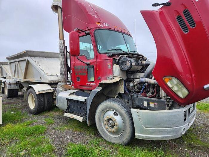 Used 2011 Mack CXU612