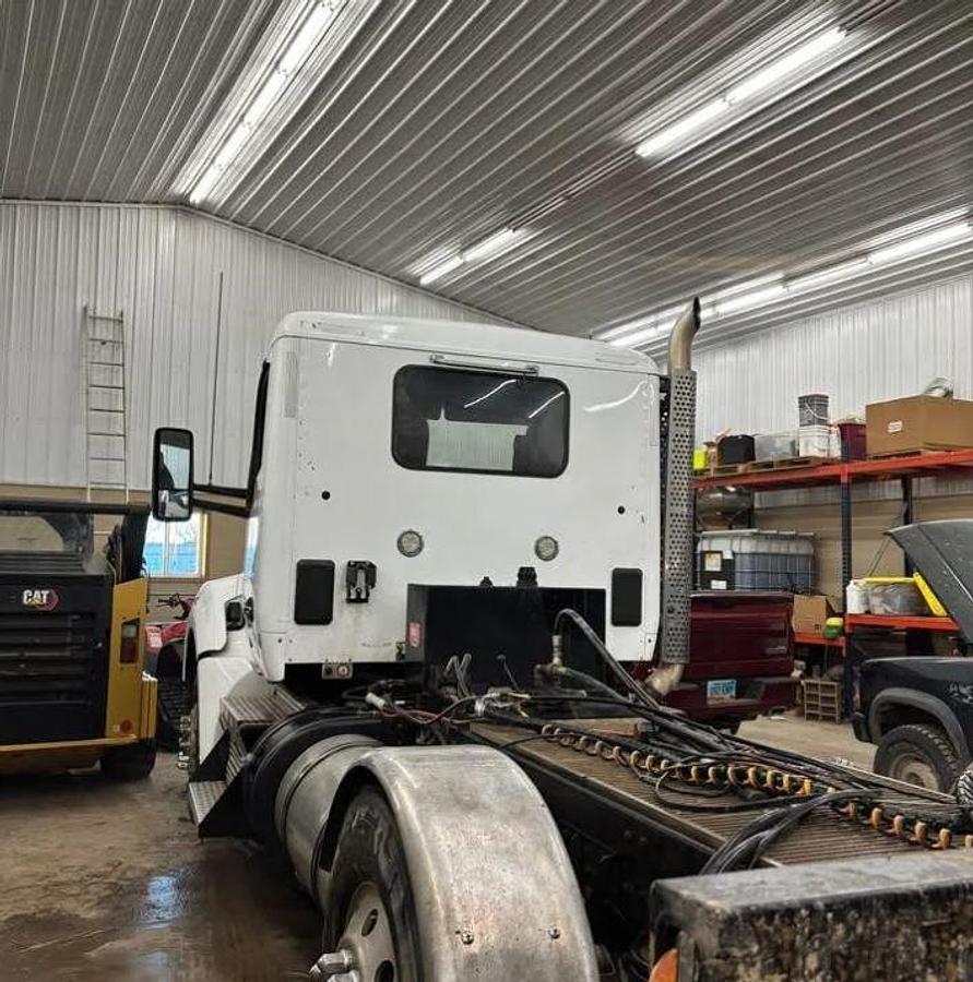 Used 2020 Kenworth T880