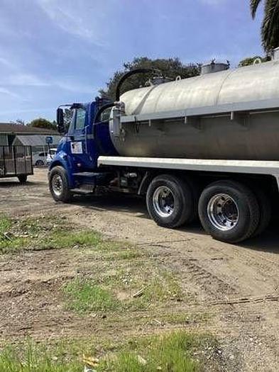 Used 2014 Case IH 80 Barrel Vacuum Truck