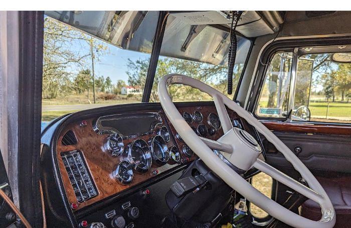 Used 2003 Peterbilt 379EXHD