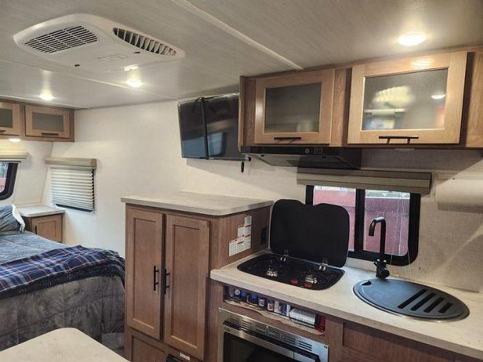 Used 2022 Forest River No Boundaries NB 19.5