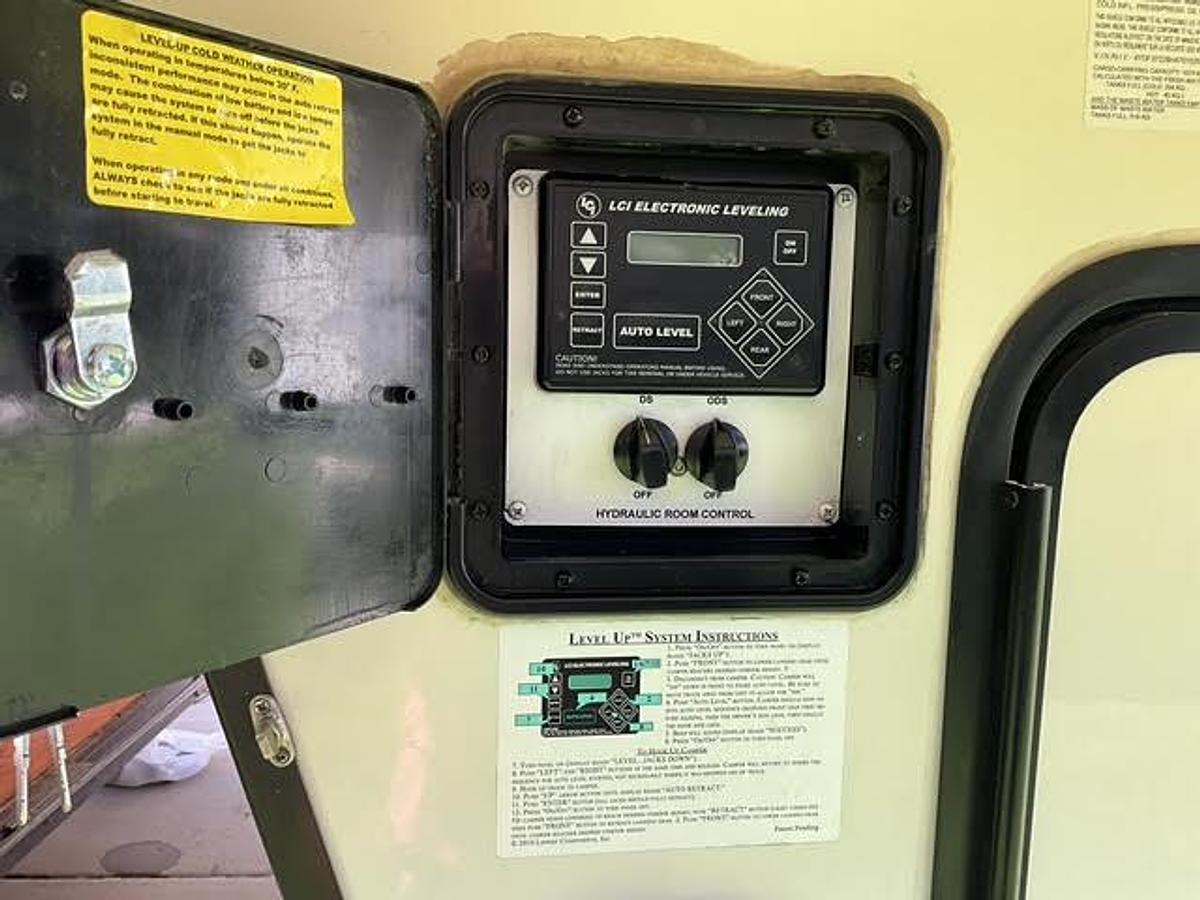 Used 2017 Keystone Montana 3721RL Fifth Wheel