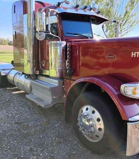 Used 2019 Peterbilt 389 Sleeper