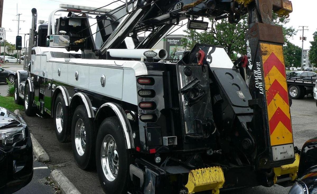 Used 2016 Peterbilt 389