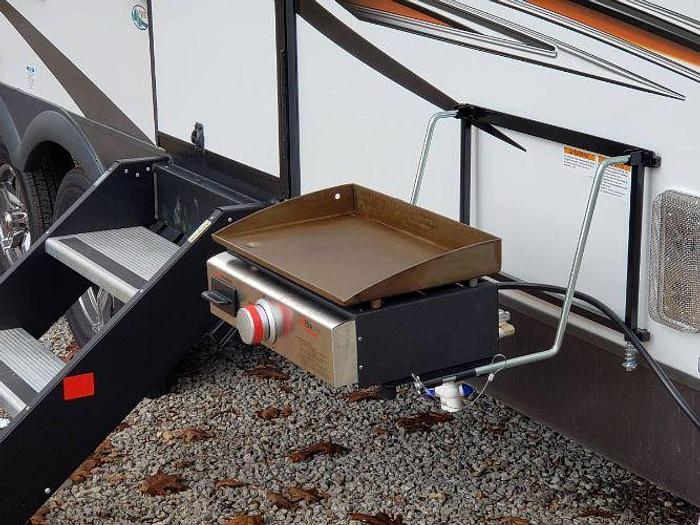 Used 2021 Forest River Rockwood Ultra Lite 2608BS