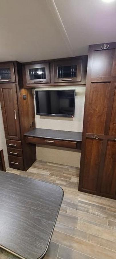 Used 2020 Jayco Pinnacle 37MDQS