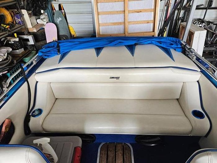 Used 1986 Commander Power Boat