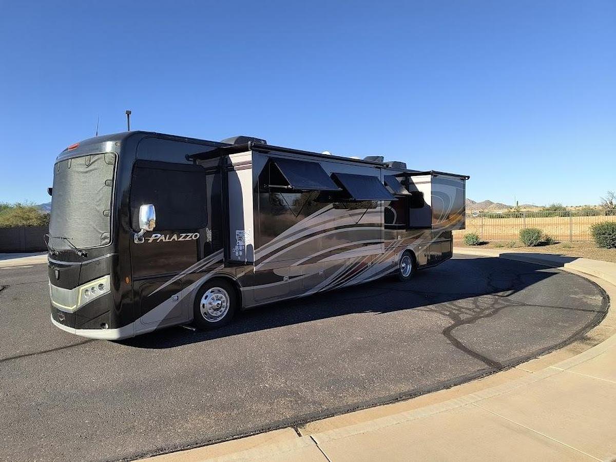Used 2022 Thor Palazzo 37.4